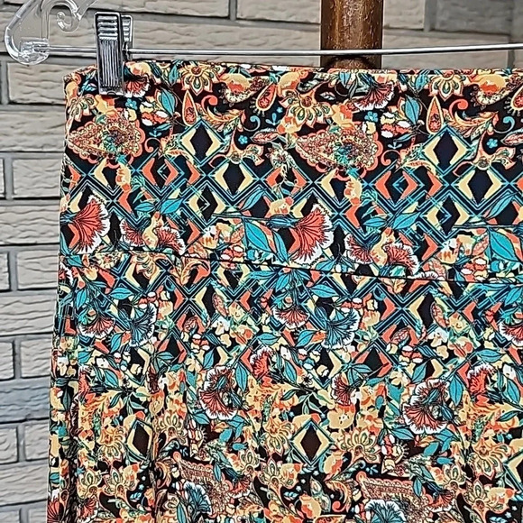 Lularoe Skirt Sz Large - Picture 2 of 9